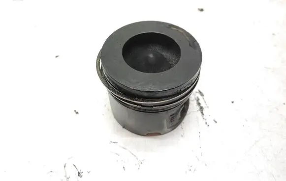 BMW 5 E60 E61 Piston 0840BB
