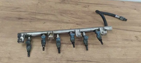 Volkswagen Touareg I Fuel main line pipe 022133315J