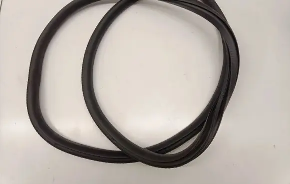 Mercedes-Benz CLA C118 X118 Rear door rubber seal (on body) 