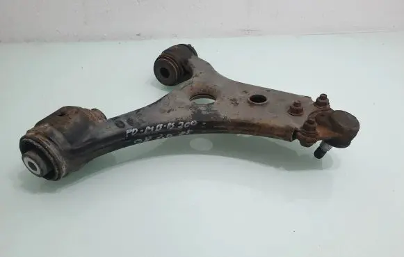 Mercedes-Benz B W245 Front lower control arm/wishbone