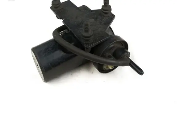 Volkswagen PASSAT B5 Cruise control unit/module 811907325