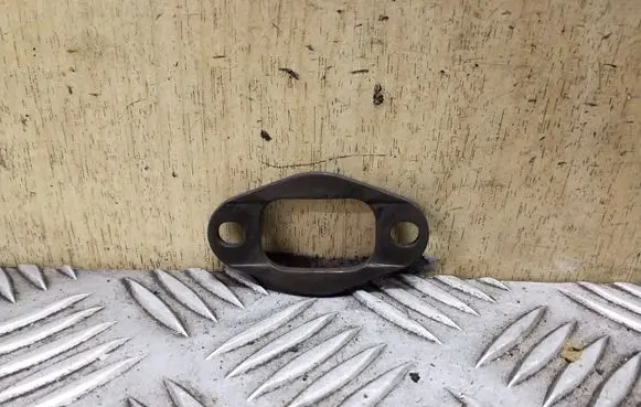 Land Rover Discovery 3 - LR3 Fuel Injector clamp holder