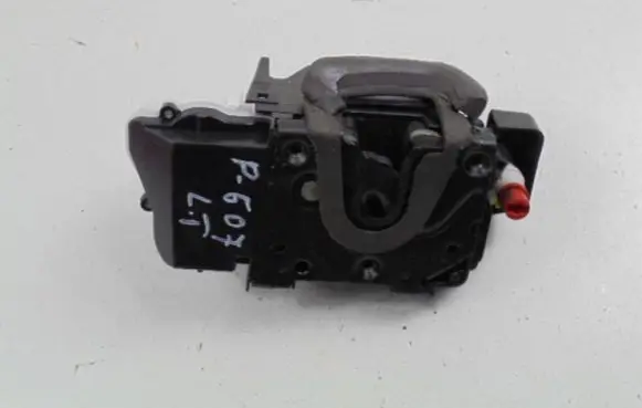 Peugeot 607 Rear door lock