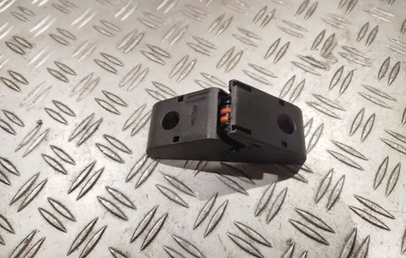 Loading door lock