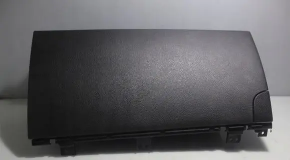 Hyundai i30 Glove box