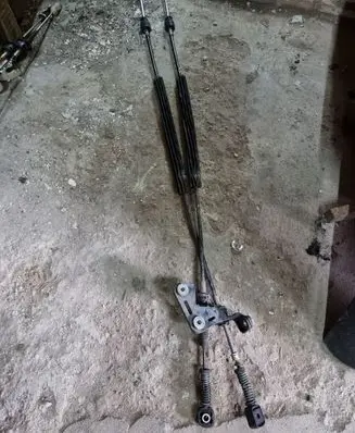 Volkswagen PASSAT B7 Gear shift cable linkage 3C0711265AE