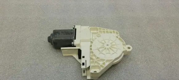 Porsche Cayenne (92A) Rear door window regulator motor 8K0959811A
