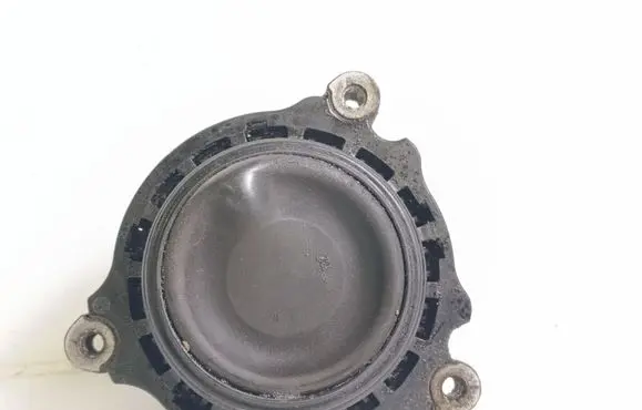 BMW 1 F20 F21 Engine mount bracket 6854251