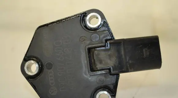 Audi A6 S6 C7 4G Oil level sensor 03C907660Q 6PR01041803
