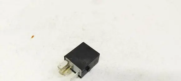Volkswagen Golf VI Other relay 4H0951253C
