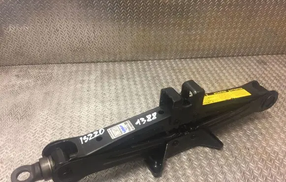Lexus IS 220D-250-350 Lift Jack 