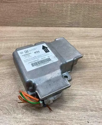 Opel Vectra C Airbag control unit/module 13186947 330518650