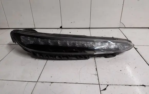 Hyundai Kona I Front fog light 92208 D52R J9600