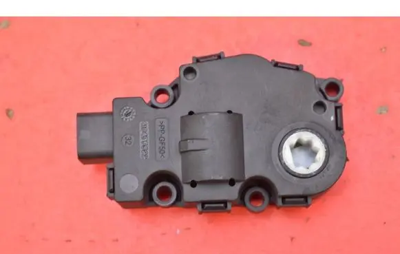 BMW X3 F25 Air flap motor/actuator EFB436