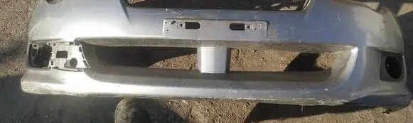 Subaru Legacy Front bumper pilkas