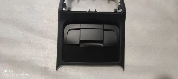Audi S5 Rear air vent grill 8K0864376