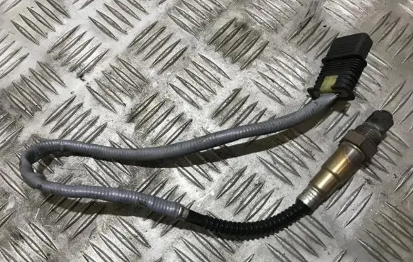 BMW 1 E81 E87 Lambda probe sensor 758912104 7589121-04