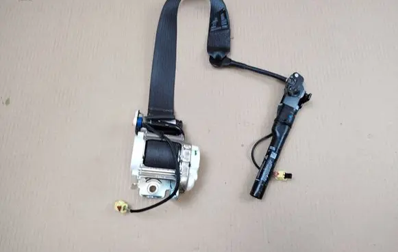Jeep Wrangler Front seatbelt 34048290 34265136C