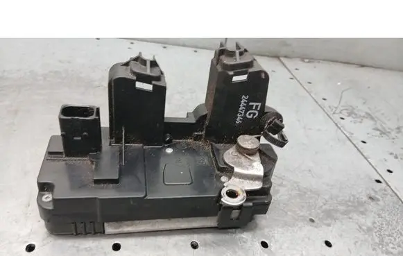 Opel Signum Rear door lock 24447346FG