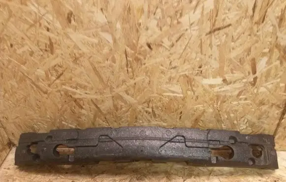 Front bumper foam support bar