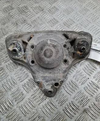 Audi A6 S6 C5 4B Front shock absorber mounting bracket 
