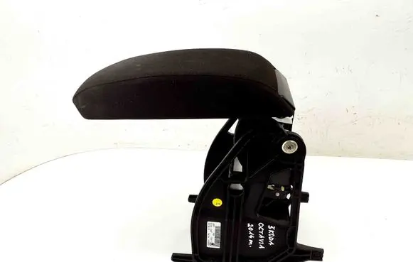 Skoda Octavia Mk3 (5E) Armrest 5E0864207