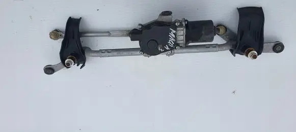 Mazda 3 II Front wiper linkage and motor