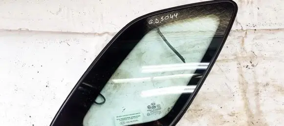 KIA Sportage Rear side window