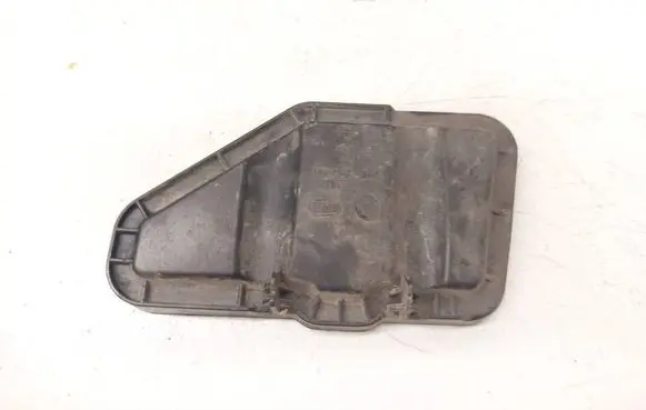 Skoda Superb B5 (3U) Headlight/headlamp dust cover 24675600