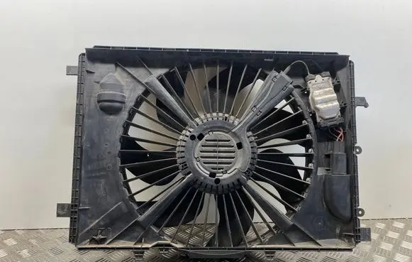 Mercedes-Benz C W204 Electric radiator cooling fan A2045000393 A2045000755 3136613344