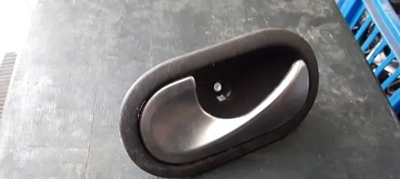 Renault Megane II Front door interior handle 8200028487