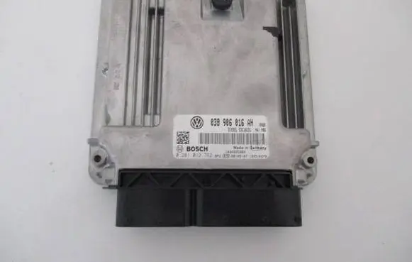 Volkswagen Transporter - Caravelle T5 Engine control unit/module 038906016AH