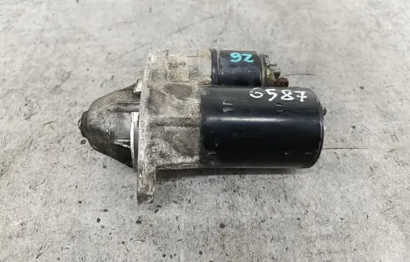 Opel Astra H Starter motor 0001107101