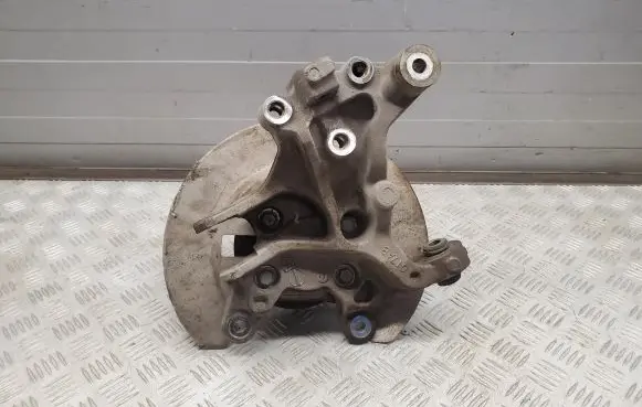 Chrysler Pacifica Rear wheel hub 017AB