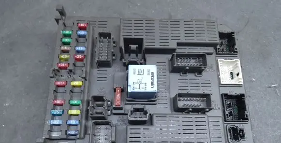 Citroen C4 I Picasso BSM Control unit 1499703080 1499703080IH 141407045011125