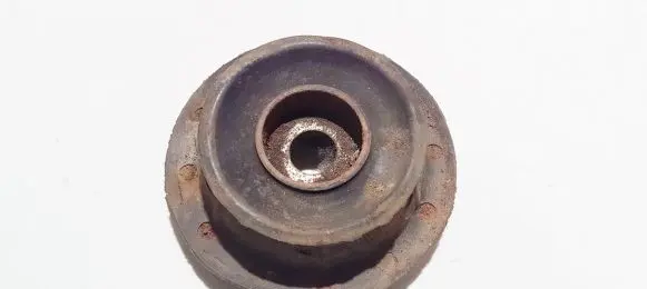 Volkswagen PASSAT B3 Coil spring mount 