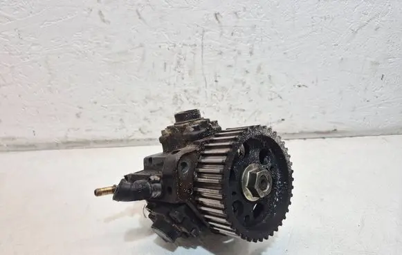 Alfa Romeo 159 Fuel injection high pressure pump 0055209062