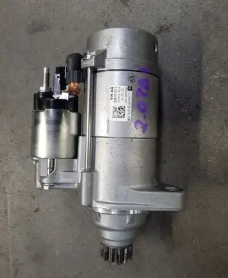 Volkswagen PASSAT B7 Starter motor 02M911024B