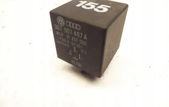 Volkswagen Transporter - Caravelle T4 Other relay 357907467A