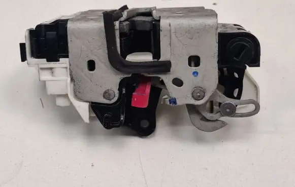 Dodge RAM 1500 DS Rear door lock 04589650AE P04589650AE 04589650AC