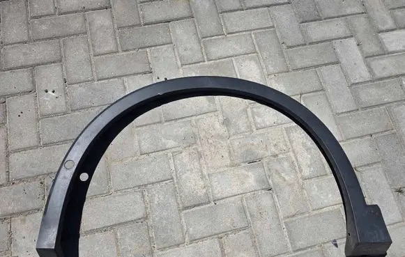 Volkswagen Tiguan Front arch trim 571853717