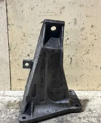 BMW 3 E46 Engine mounting bracket 6754185 22116754185