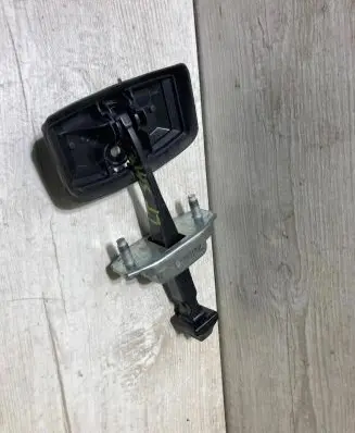 Dacia Sandero III Rear door check strap stopper