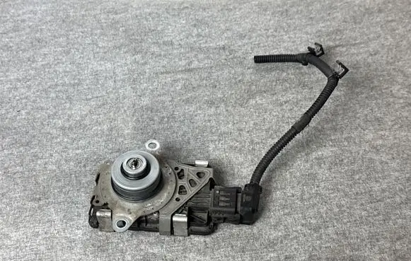 BMW 5 G30 G31 G38 Gearbox transfer box case 868737601