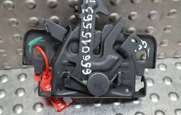 Renault Clio IV Engine bonnet/hood lock/catch S26301793 656015563R