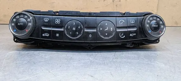 Mercedes-Benz E W211 Climate control unit 2118300385 HW0303 Q00114403