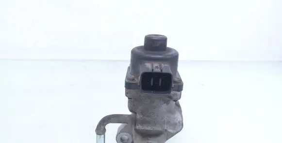 Ford Mondeo Mk III EGR valve 1S7G90475AH 79371