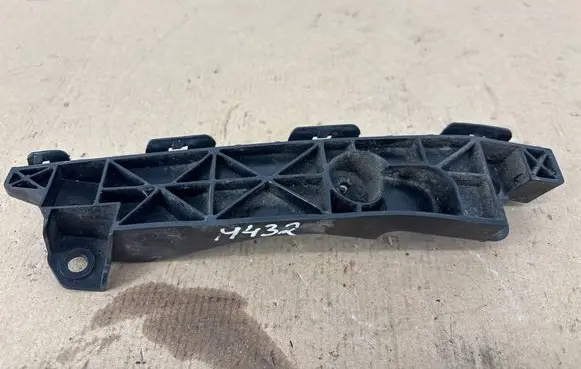 Hyundai ix35 Front bumper mounting bracket 865132Y000
