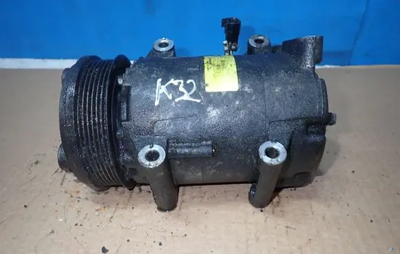 Ford Focus Air conditioning (A/C) compressor (pump) 3M5H19D629KF