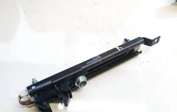 Opel Zafira A Seat belt adjustment rail 090560650